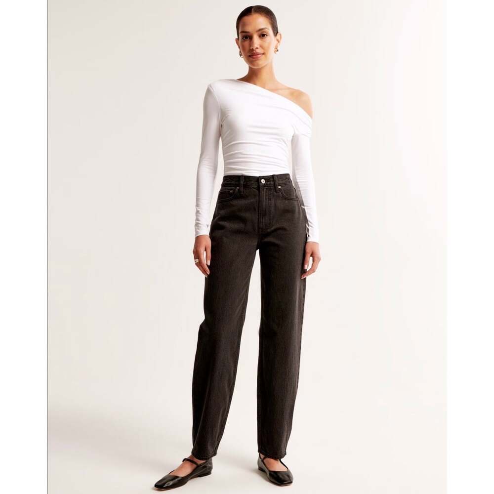 Abercrombie & Fitch Tapered Loose High Rise Jeans Women’s 26/2 Black Barrel